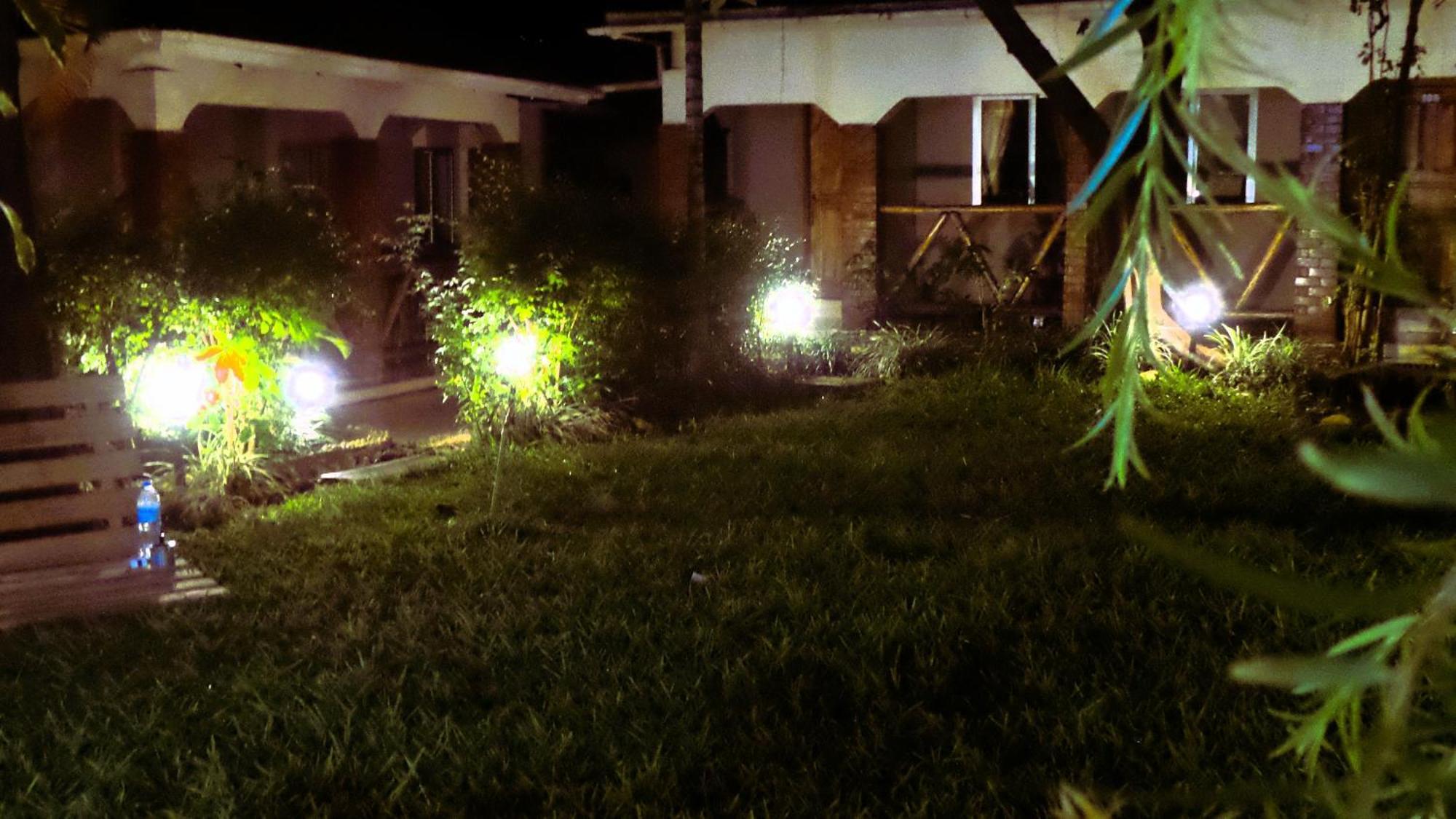 Home Feeling Neneu Lodge Moshi Exterior foto