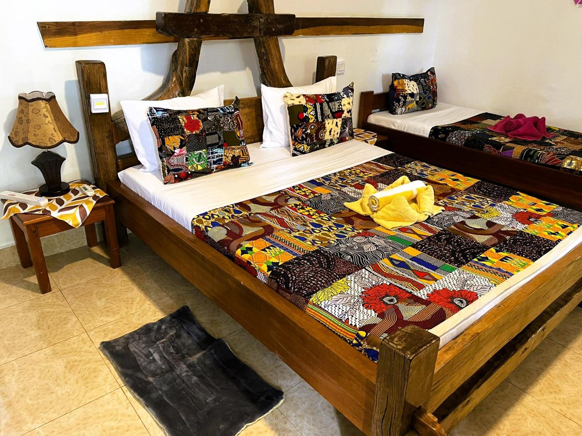 Home Feeling Neneu Lodge Moshi Exterior foto